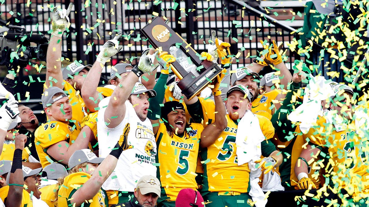 North Dakota St. tops Jacksonville St. to win fifth straight FCS title